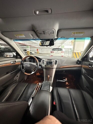Hyundai Sonata-5