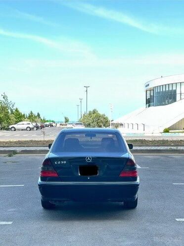Mercedes C 230 1998, 267,000 km - 2.3 л - Sumqayıt