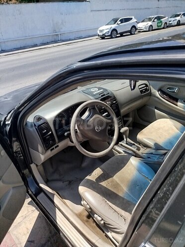 Nissan Maxima-15