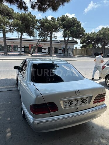Mercedes E 270 2000, 256,332 km - 2.7 l - Bakı