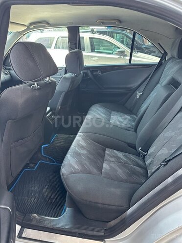Mercedes E 270 2000, 256,332 km - 2.7 l - Bakı
