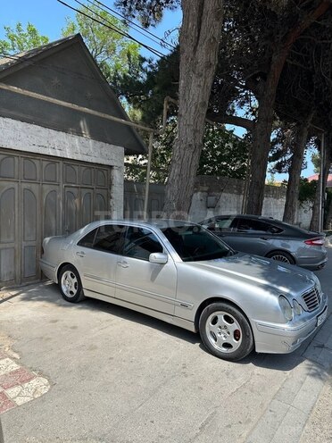 Mercedes E 270 2000, 256,332 km - 2.7 l - Bakı