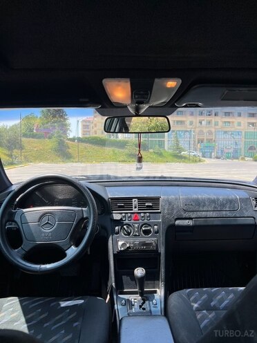 Mercedes C 200 1998, 318,000 km - 2.0 л - Bakı