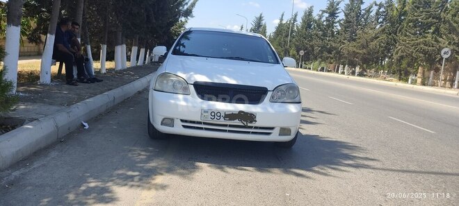 Chevrolet Lacetti-1
