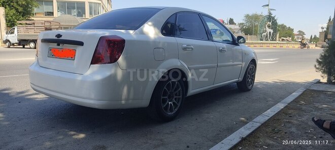 Chevrolet Lacetti-4