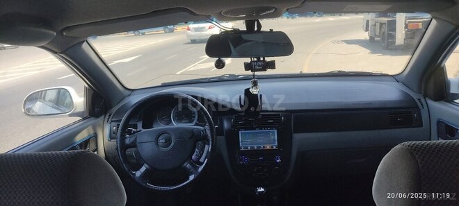 Chevrolet Lacetti-9
