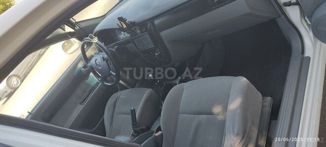 Chevrolet Lacetti-10