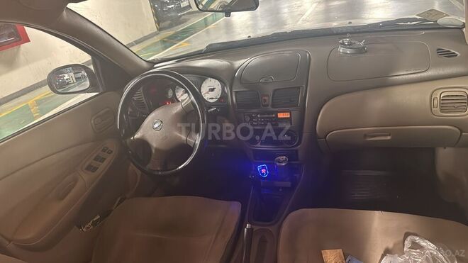 Nissan Sunny 2008, 320,123 km - 1.8 л - Bakı