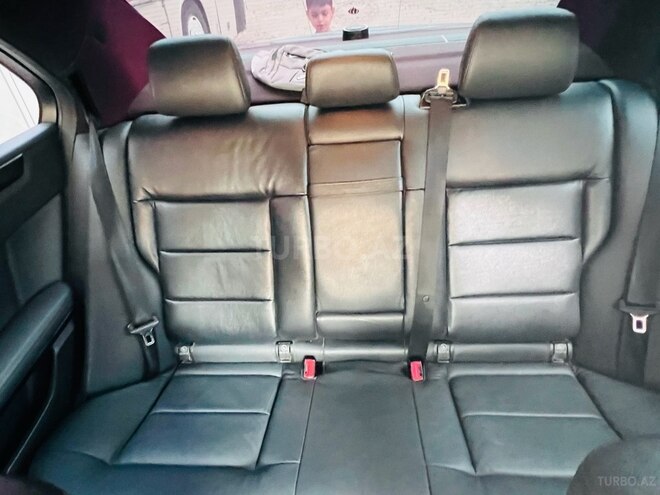Mercedes E 220 d 2011, 265,300 km - 2.2 l - Salyan