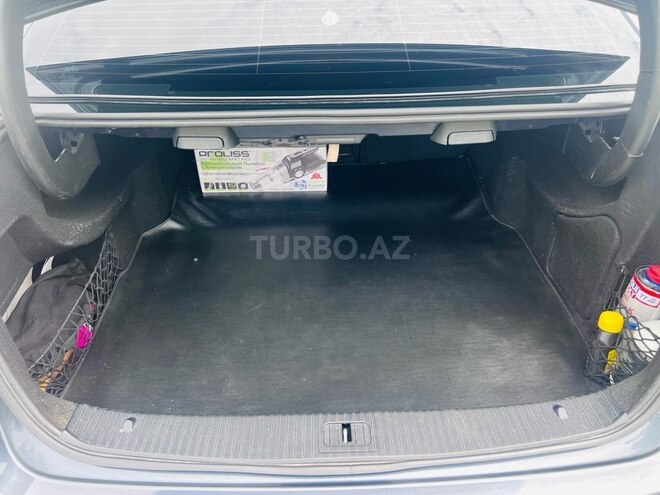 Mercedes E 220 d 2011, 265,300 km - 2.2 l - Salyan