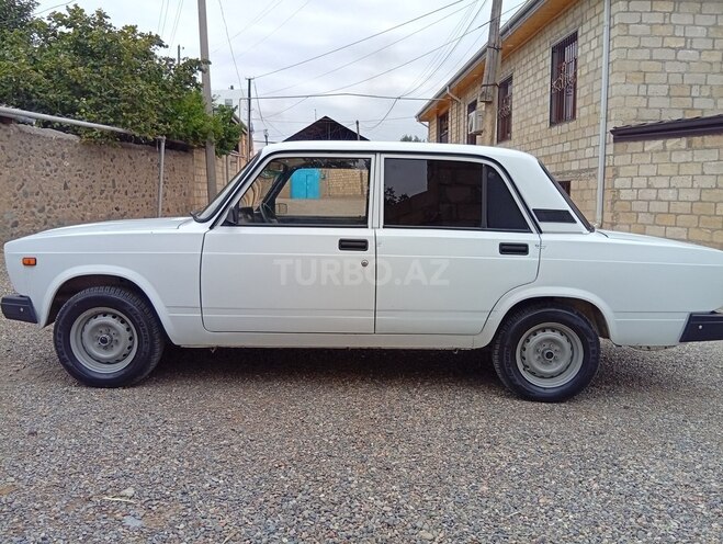 LADA (VAZ) 2107 2009, 33,512 km - 1.6 l - Samux