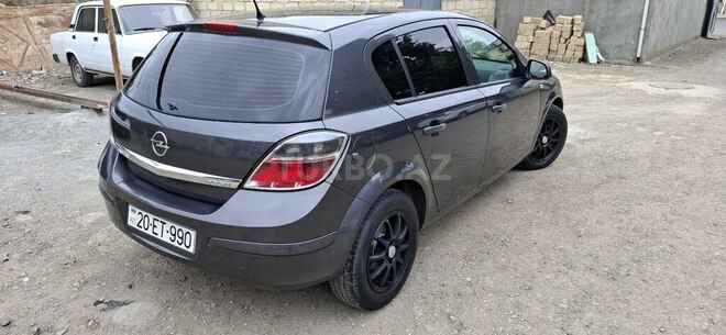 Opel Astra 2009, 199,000 km - 1.4 l - Gəncə