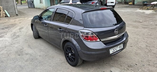 Opel Astra 2009, 199,000 km - 1.4 l - Gəncə