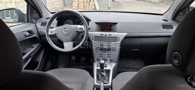 Opel Astra 2009, 199,000 km - 1.4 l - Gəncə