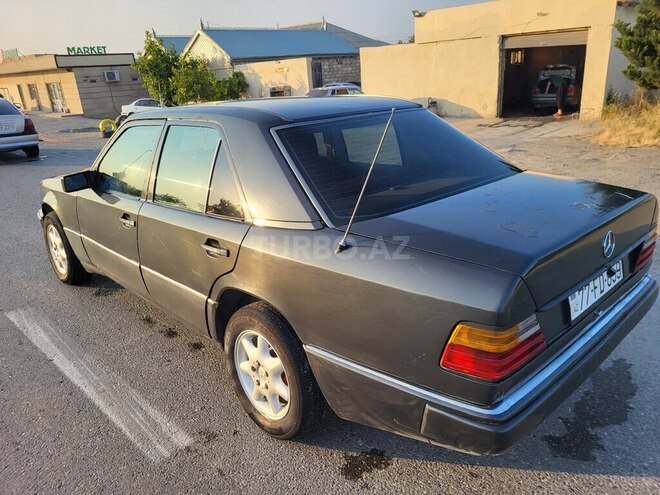 Mercedes E 230 1991, 325,612 km - 2.3 l - Sumqayıt