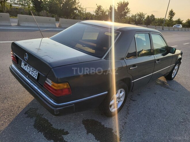 Mercedes E 230 1991, 325,612 km - 2.3 l - Sumqayıt