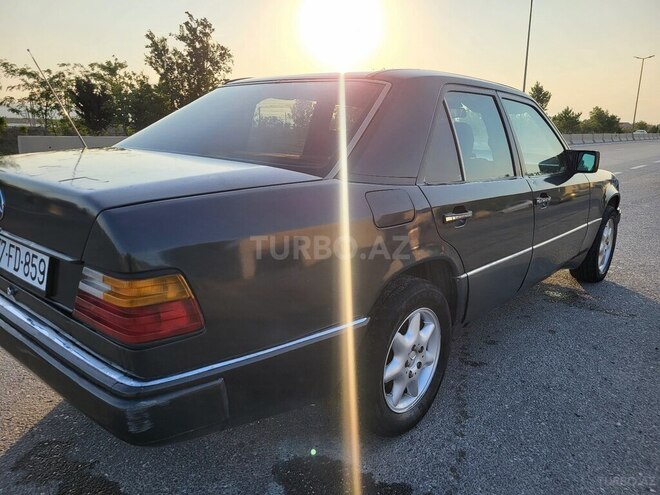 Mercedes E 230 1991, 325,612 km - 2.3 l - Sumqayıt