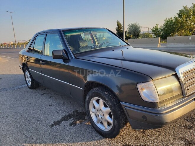 Mercedes E 230 1991, 325,612 km - 2.3 l - Sumqayıt