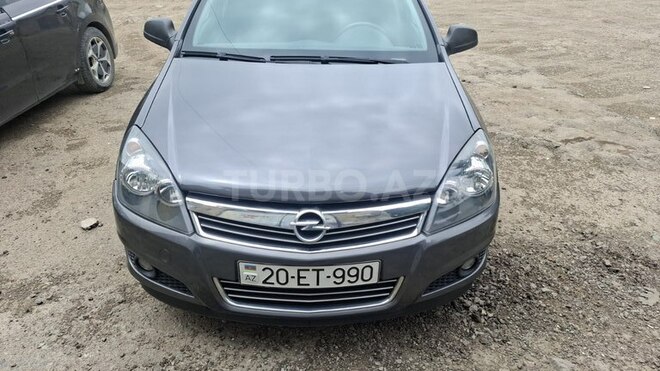 Opel Astra 2009, 199,000 km - 1.4 l - Gəncə
