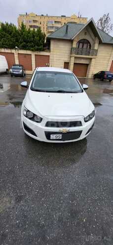 Chevrolet Aveo-5