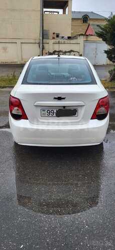 Chevrolet Aveo-8