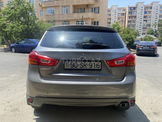 Mitsubishi ASX-2
