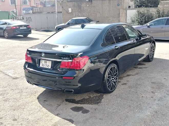 BMW 740 2010, 300,000 km - 3.0 l - Bakı