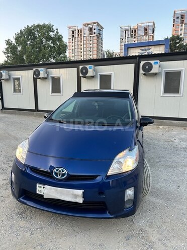 Toyota Prius-1