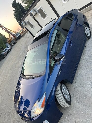 Toyota Prius-9