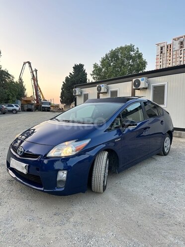 Toyota Prius-4