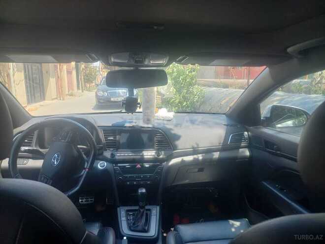 Hyundai Elantra 2018, 143,232 km - 1.6 л - Bakı