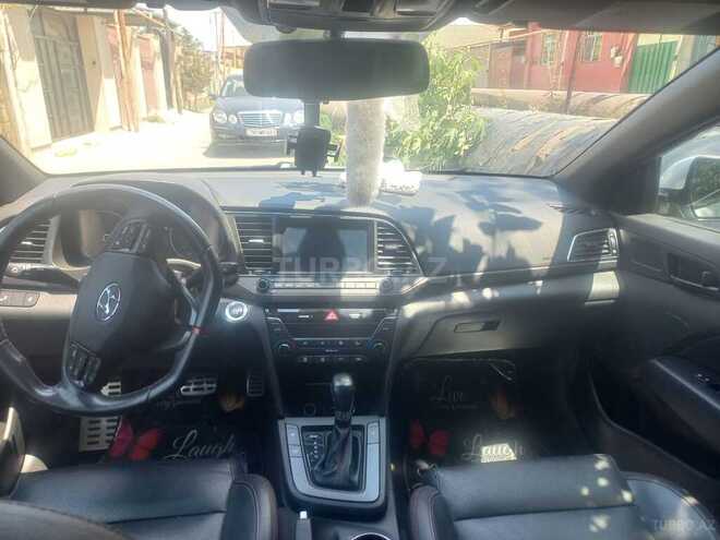 Hyundai Elantra 2018, 143,232 km - 1.6 л - Bakı