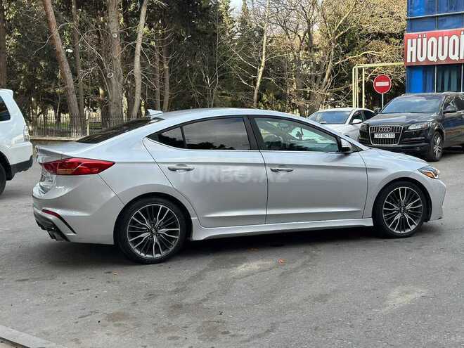 Hyundai Elantra 2018, 143,232 km - 1.6 л - Bakı