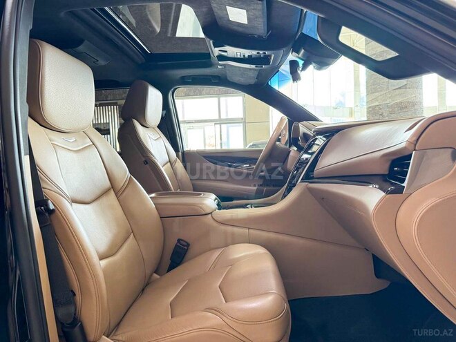 Cadillac Escalade 2018, 40,000 km - 6.2 л - Bakı