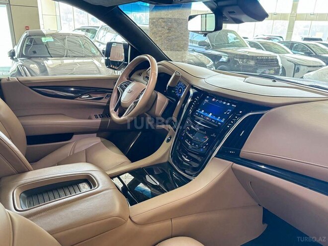 Cadillac Escalade 2018, 40,000 km - 6.2 л - Bakı
