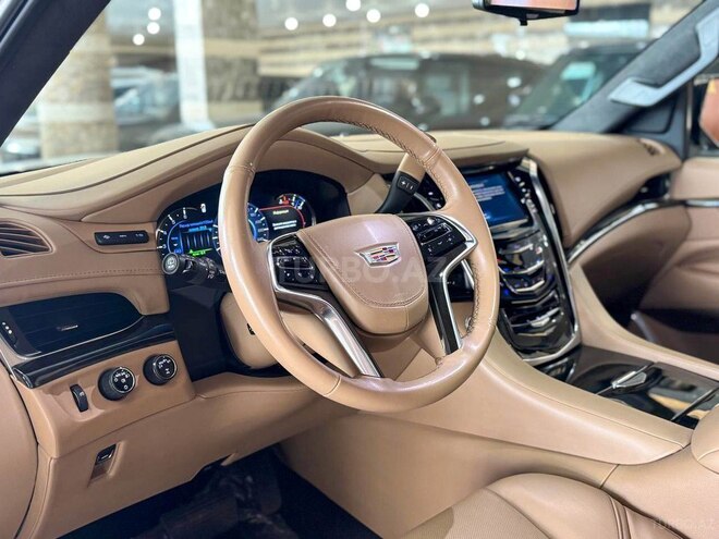 Cadillac Escalade 2018, 40,000 km - 6.2 л - Bakı