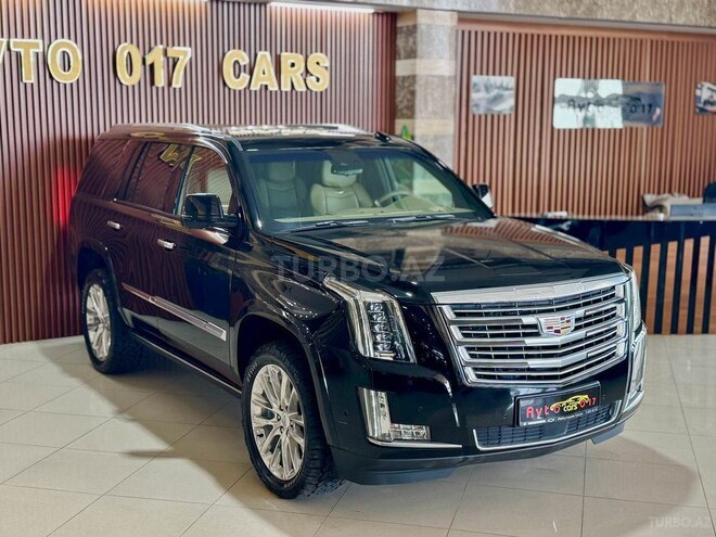 Cadillac Escalade 2018, 40,000 km - 6.2 л - Bakı