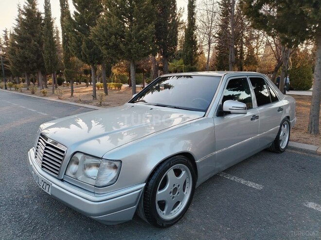 Mercedes E 220 1992, 190,000 km - 2.2 l - Balakən