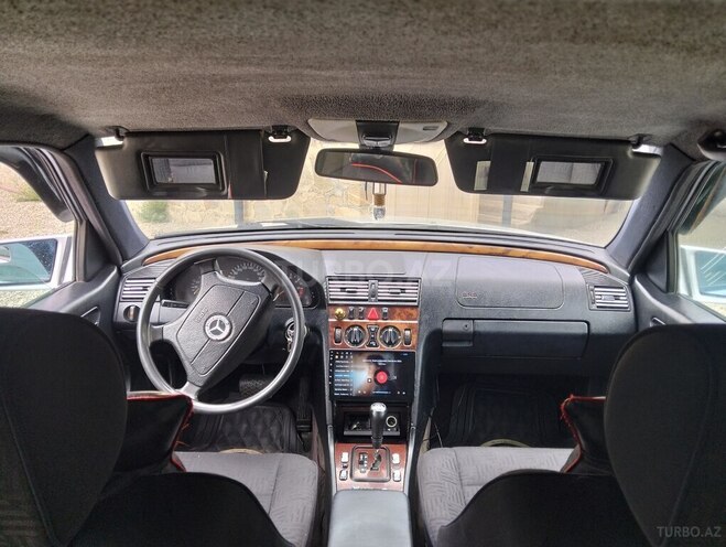 Mercedes C 240 1999, 298,000 km - 2.4 л - Şəmkir