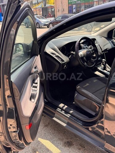 Ford Focus 2013, 243,425 km - 2.0 л - Bakı