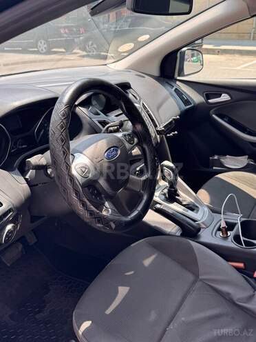 Ford Focus 2013, 243,425 km - 2.0 л - Bakı