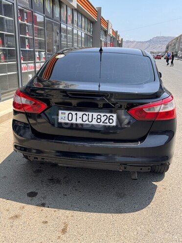 Ford Focus 2013, 243,425 km - 2.0 л - Bakı