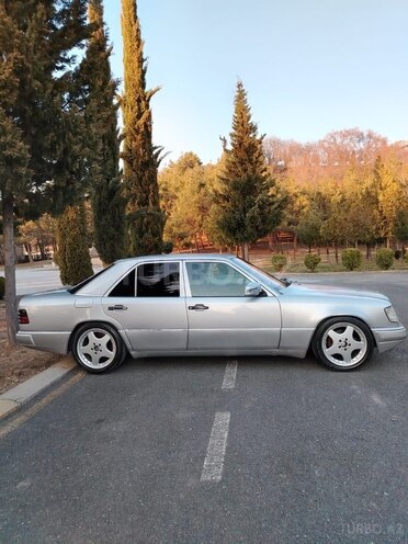 Mercedes E 220 1992, 190,000 km - 2.2 l - Balakən