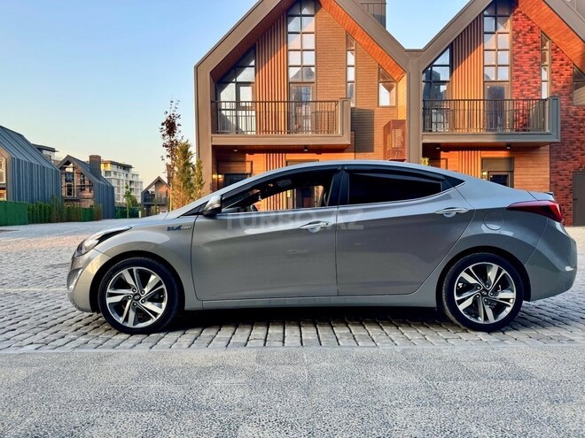 Hyundai Avante 2014, 250,000 km - 1.6 l - Bakı