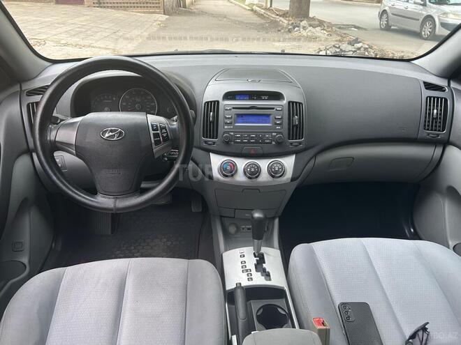 Hyundai Elantra 2009, 174,000 km - 2.0 л - Gəncə