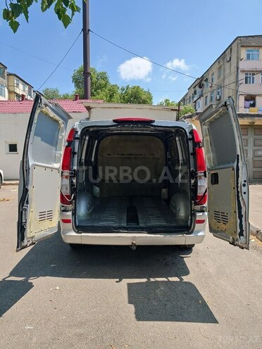 Mercedes Vito 111 2010, 310,000 km - 2.2 l - Bakı