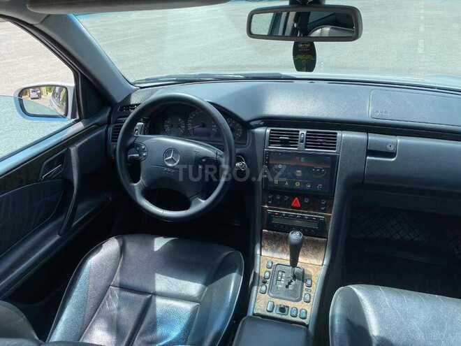 Mercedes E 280 2000, 428,037 km - 2.8 l - Bərdə
