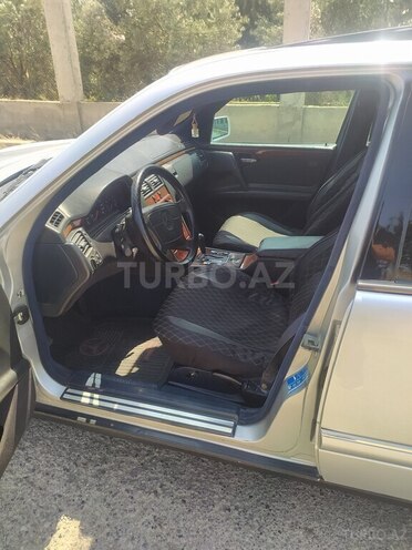 Mercedes E 230 1995, 305,000 km - 2.3 l - Bakı
