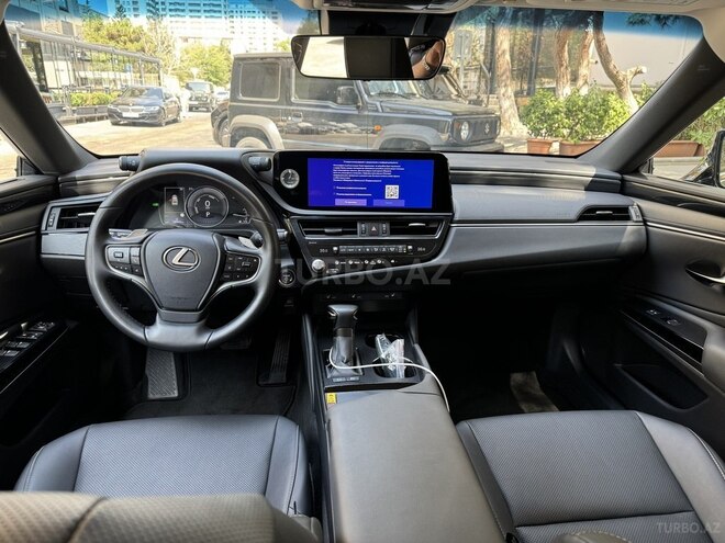 Lexus ES 300h 2023, 38,000 km - 2.5 l - Bakı