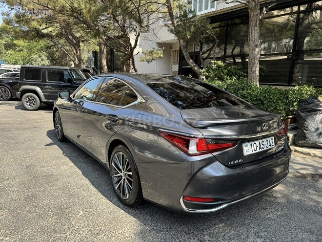Lexus ES 300h 2023, 38,000 km - 2.5 l - Bakı